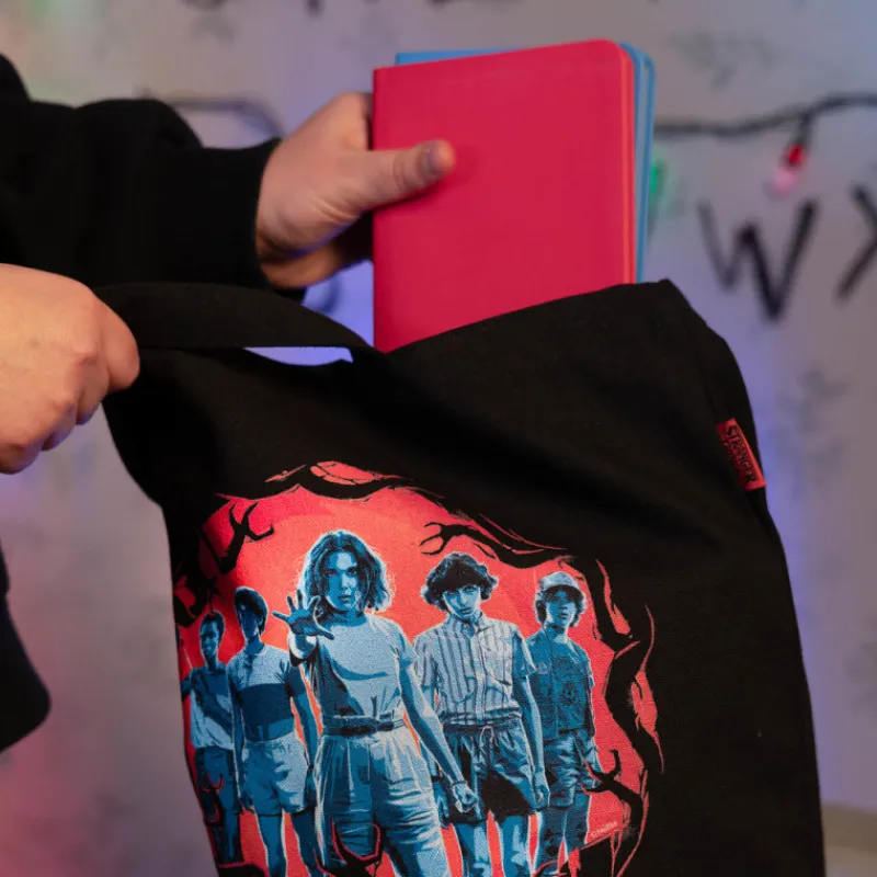 Grupo Erik Stranger Things^Bolsa de Tela Stranger Things Personajes