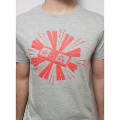 Frikileria Regalos Y Coleccionismo Para Gamers - Cosas De Videojuegos Míticos^Camiseta retrogaming NES gris