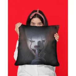 SD Toys Pennywise It Y Stephen King |Más Regalos De Cine De Terror ^Cojín It Pennywise Shut Up 45 x 45 cm