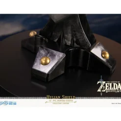 First 4 Figures Regalos Y Coleccionismo Para Gamers - Cosas De Videojuegos Míticos|Descuentos Gaming^Estatua Escudo Hyliano Zelda 29 cm Collector's Edition Zelda