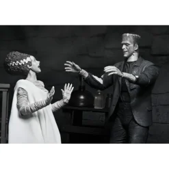 Neca Monstruos De La Universal^Figura articulada Universal Monsters Frankenstein 18 cm B&W