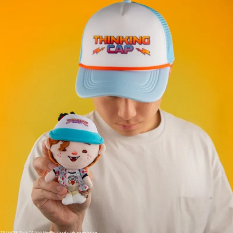 Cinereplicas Stranger Things^Llavero Peluche Dustin Henderson Stranger Things 12 cm