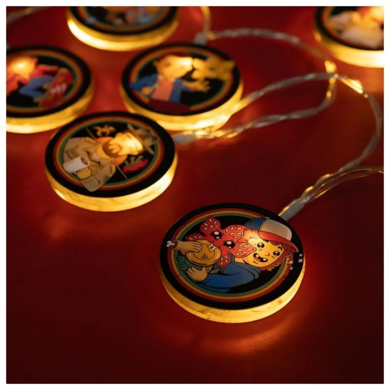 Fizz Creations Stranger Things^Luces de Hadas Stranger Things con Personajes - 2,70 m USB