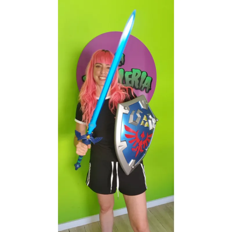 New Réplica Escudo Zelda acero 60 cm Armas, Espadas Y Escudos Disfraces|Regalos Y Coleccionismo Para Gamers - Cosas De Videojuegos Míticos