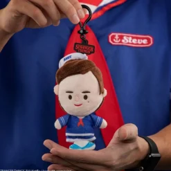 Cinereplicas Stranger Things^Stranger Things: Llavero Peluche Steve Scoops Ahoy